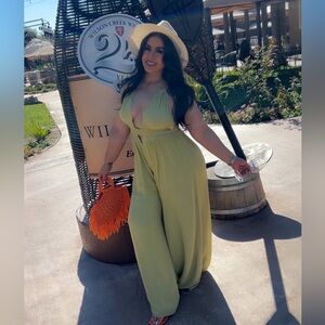 Meet your Posher, Cynthia